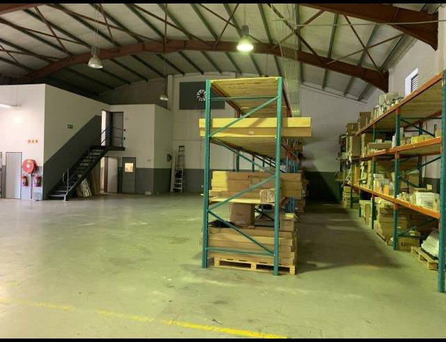 INDUSTRIAL PROPERTY TO RENT IN PAARDEN EILAND